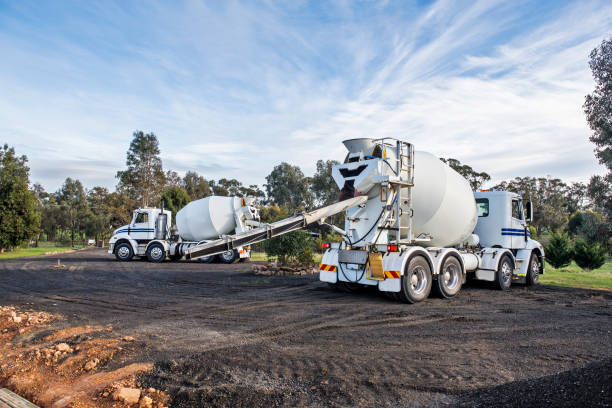 Best Commercial Concrete Contractor  in Bellefontaine Neighbors, MO